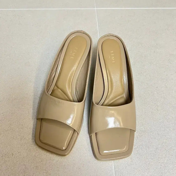 [BUNJANG] Beige Wedge Heel Slippers (230mm) / 타임 웨지 힐 슬리퍼