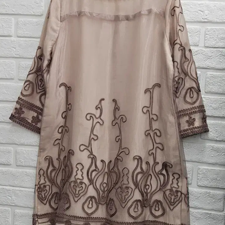 [BUNJANG] Beige Silk Embroidered Jacket / A4367  베이지색 실크자수 쟈켓