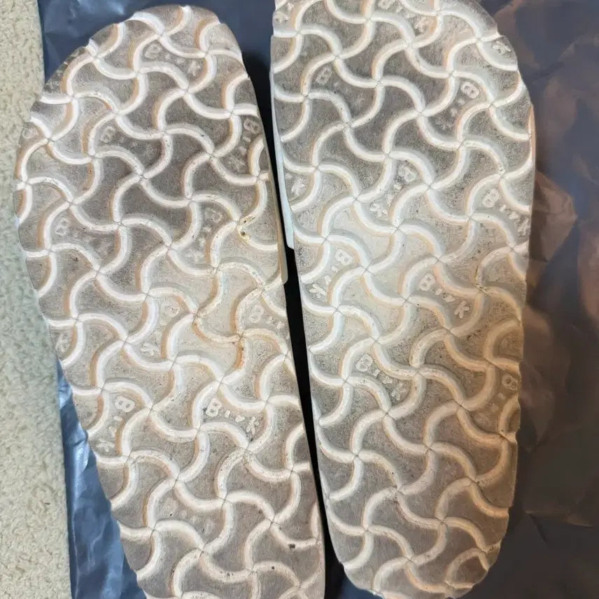 [BUNJANG] Birkenstock Arizona Sandals White / 버켄스탁 아리조나 슬리퍼 화이트