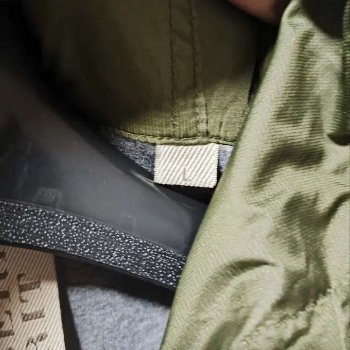[BUNJANG] Burberry Nylon Hooded String Parka Mods Coat Khaki / L 버버리 나일론 스트링 후드 야상 모즈코트 카키