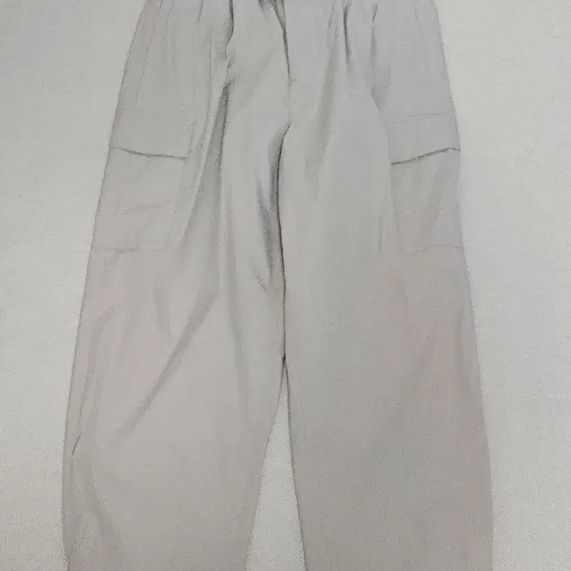 [BUNJANG] SPAO Super Wide Nylon Cargo Pants - Light Beige / (새상품) 스파오 슈퍼와이드 나일론 카고팬츠