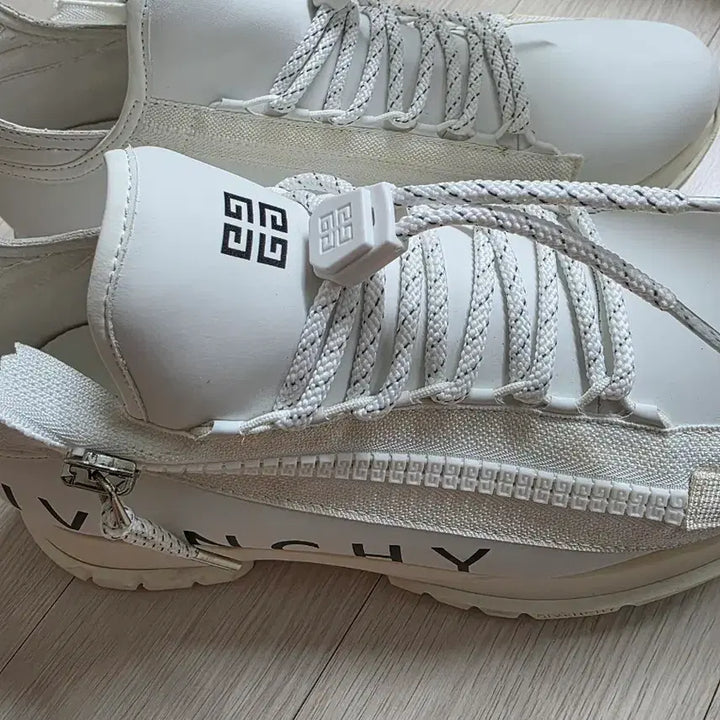 [BUNJANG] White Sneakers / 화이트 스니커즈 운동화