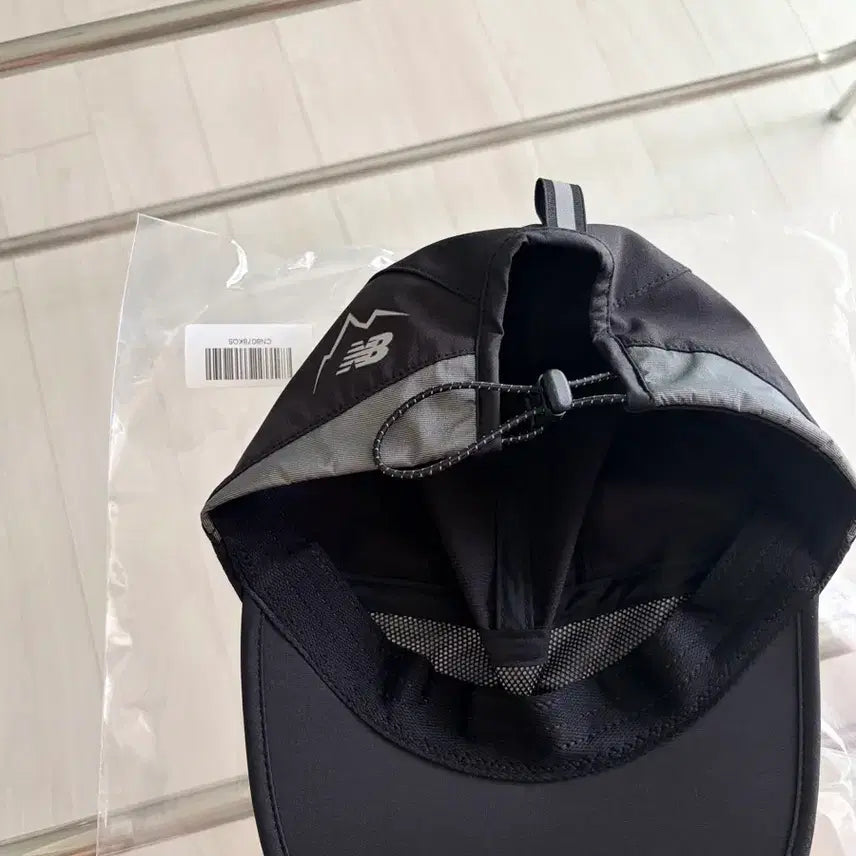 [BUNJANG] Cayl x New Balance Softshell Cap / 케일 cayl x 뉴발란스 소프트쉘 캡