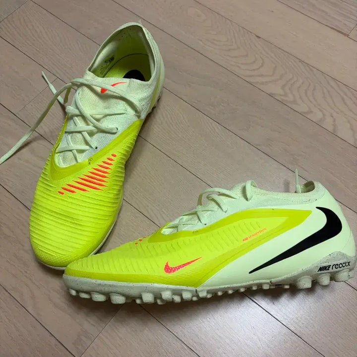 [SOLD OUT] 나이키 팬텀6 tf 275