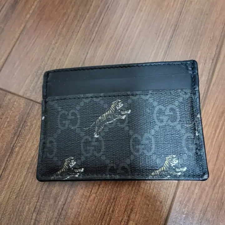 [BUNJANG] Gucci GG Tiger Cardholder Black / 구찌 GG 타이거 카드지갑 블랙