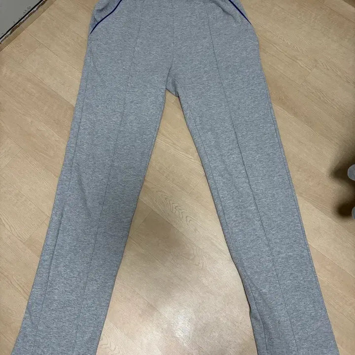 [BUNJANG] Hanlim Arts High School Track Pants (Size M) / 한림예고 체육복 바지 M사이즈