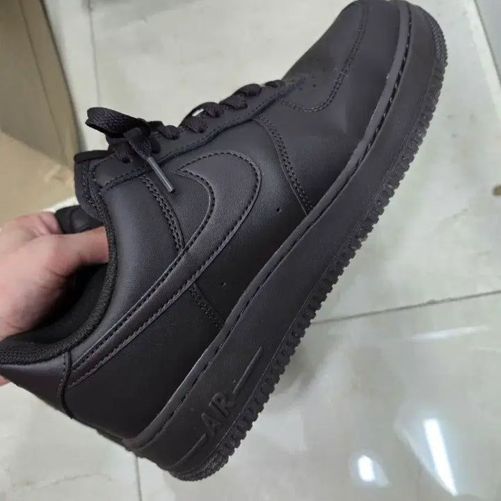 [SOLD OUT] 에어포스1 브라운 270 팝니다.