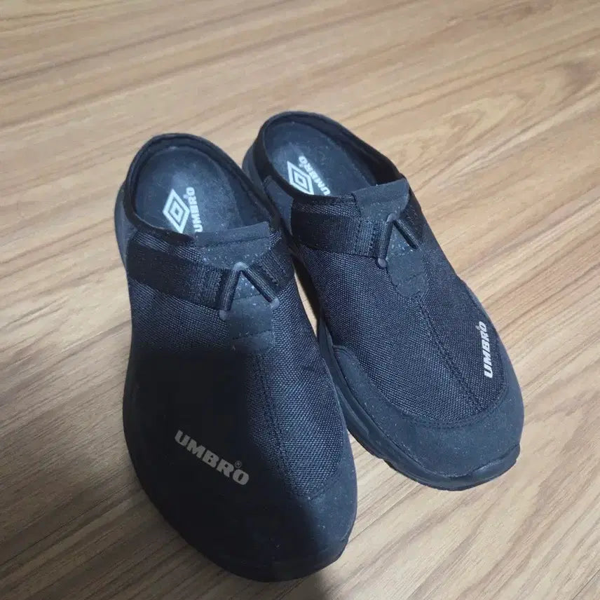 [BUNJANG] Umbro Mule 270 / 엄브로 뮬  270