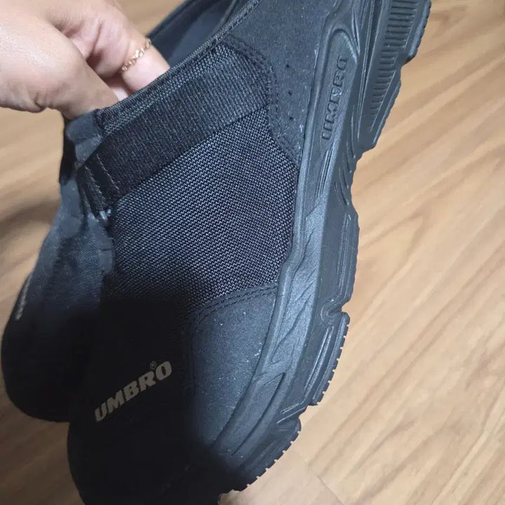 [BUNJANG] Umbro Mule 270 / 엄브로 뮬  270