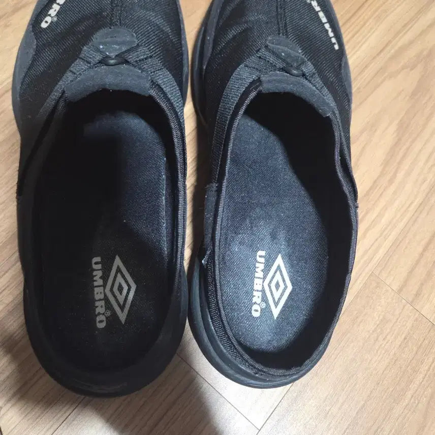 [BUNJANG] Umbro Mule 270 / 엄브로 뮬  270
