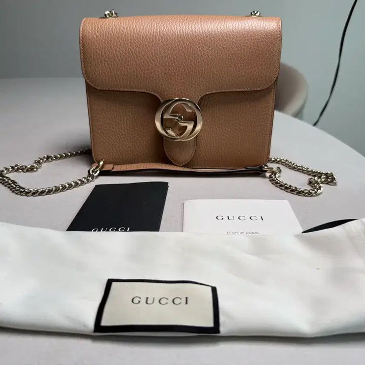 [BUNJANG] Gucci Interlocking Chain Shoulder Bag Beige / 정품 구찌(Gucci) 인터로킹 체인 숄더백 (510303)