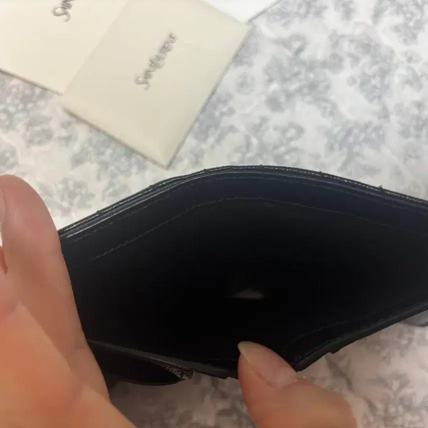 [BUNJANG] Saint Laurent Matelasse Tri-Fold Wallet / 백화점정품,풀박스)생로랑 마틀라세 3단 반지갑