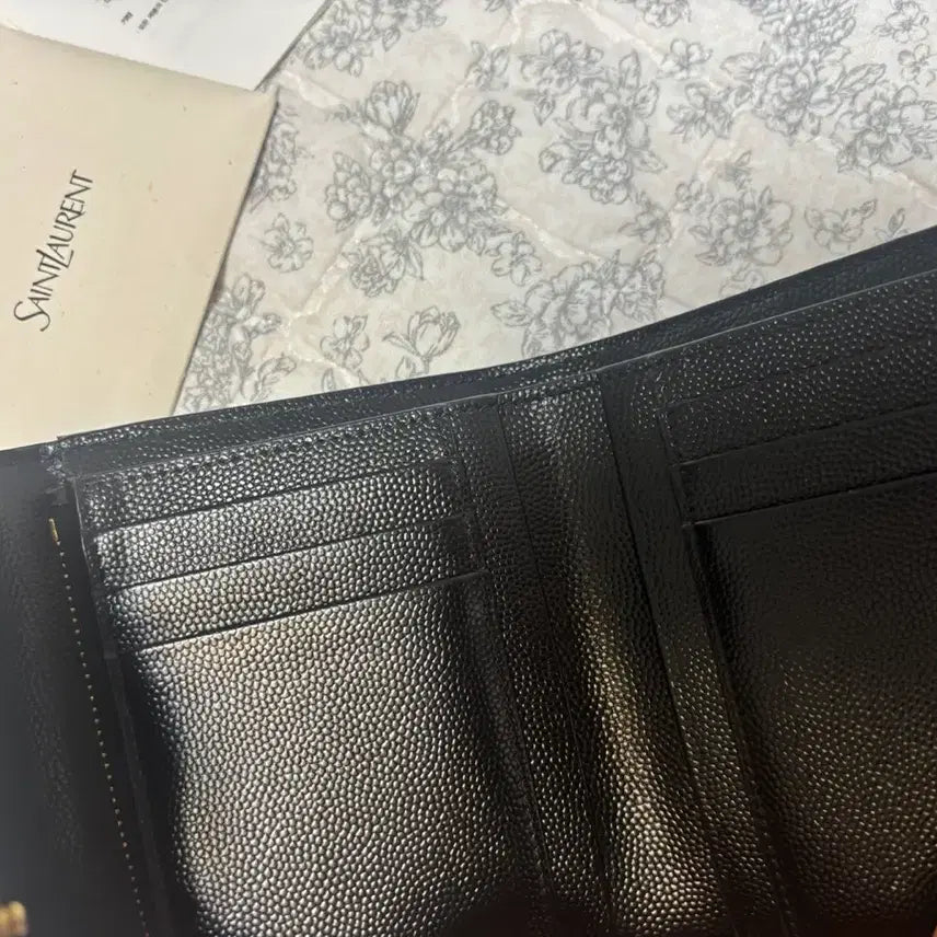 [BUNJANG] Saint Laurent Matelasse Tri-Fold Wallet / 백화점정품,풀박스)생로랑 마틀라세 3단 반지갑