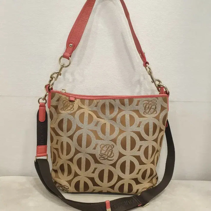 [BUNJANG] Louis Quatorze Monogram Shoulder Bag Crossbody Pink / 루이까또즈 모노그램 숄더백 크로스백 핑크