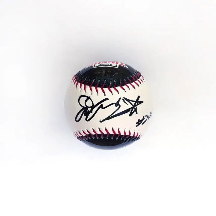 [BUNJANG] Yoon Seok-min Autographed Retirement Commemorative Baseball / 윤석민 친필 싸인볼 (은퇴 기념구)