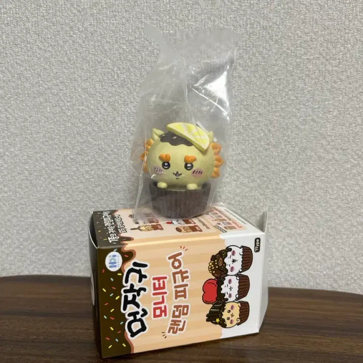 [BUNJANG] Chikawa Monitor Random Figure - Sealed / Set (비닐 미개봉) 먼작귀 치이카와 모니터 랜덤 피규어 2종 세트