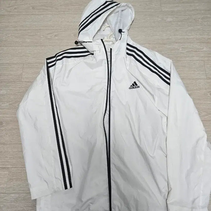 [SOLD OUT] 아디다스 윈드브레이커 바람막이 XL사이즈 화이트