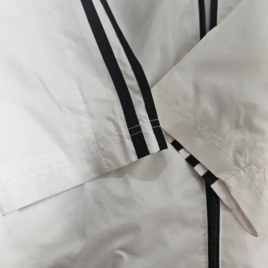 [SOLD OUT] 아디다스 윈드브레이커 바람막이 XL사이즈 화이트