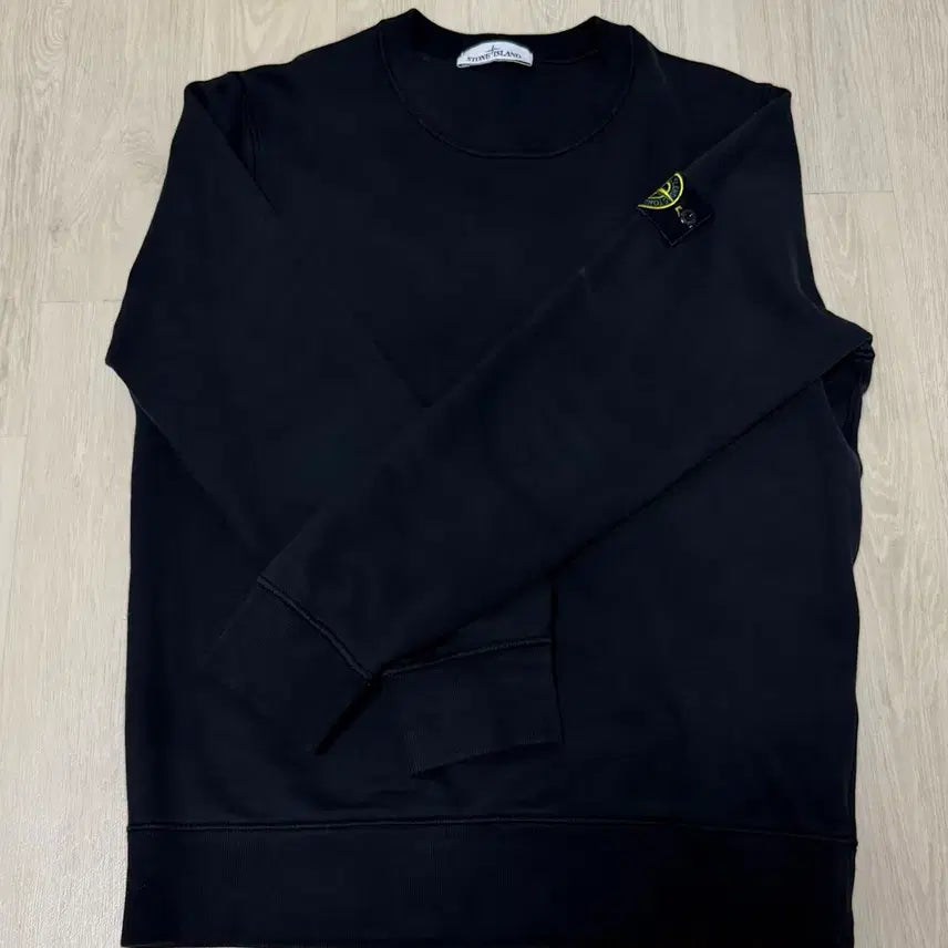 [SOLD OUT] 스톤아일랜드 블랙 맨투맨 L사이즈