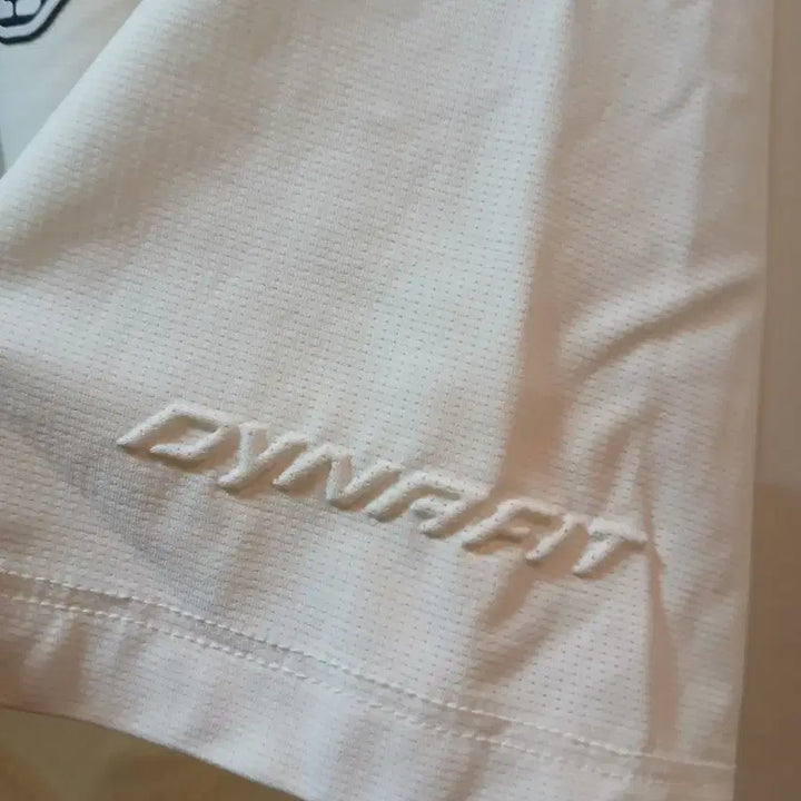 [SOLD OUT] 다이나핏 아이보리 반팔 폴로티