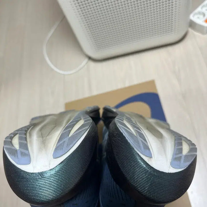 [SOLD OUT] 아식스 메가블라스트 275
