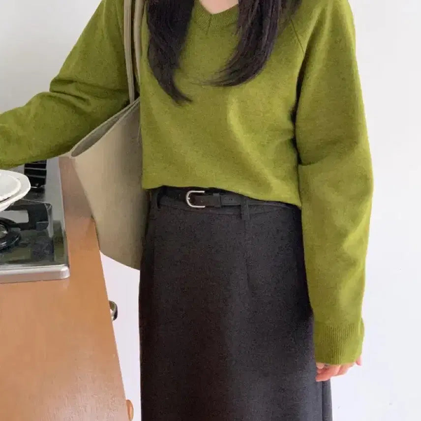 [BUNJANG] Olive V-Neck Knit / 올리브 브이넥 니트