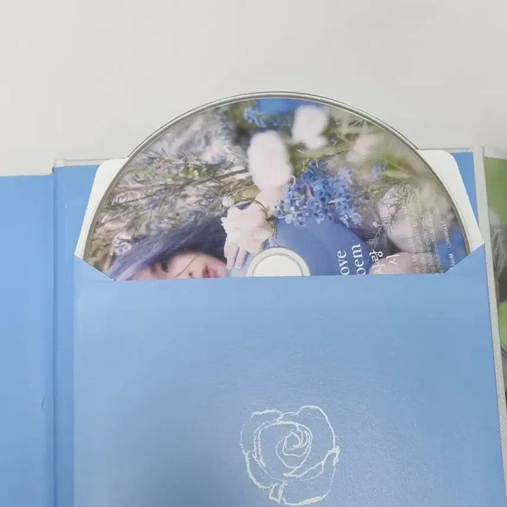 [BUNJANG] IU Love Poem Album / 아이유 Love poem 앨범