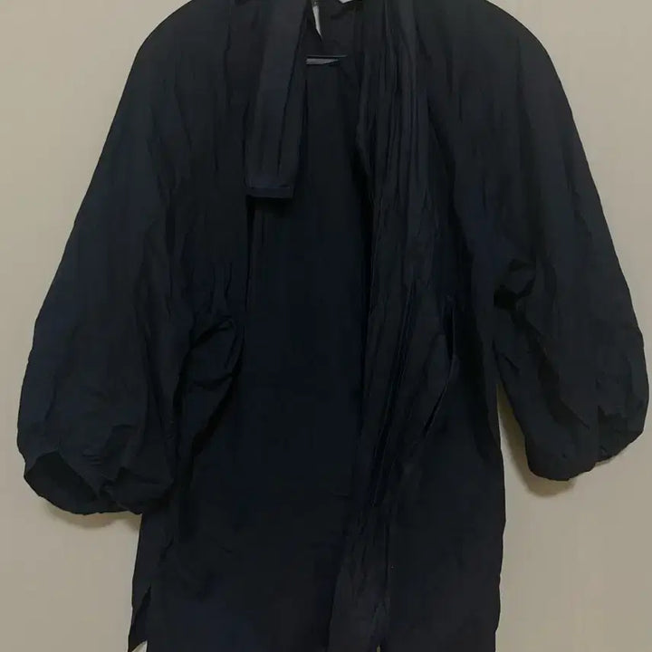 [BUNJANG] POCOFOSCA Tie Blouse Navy / 포코포스카 타이블라우스 네이비