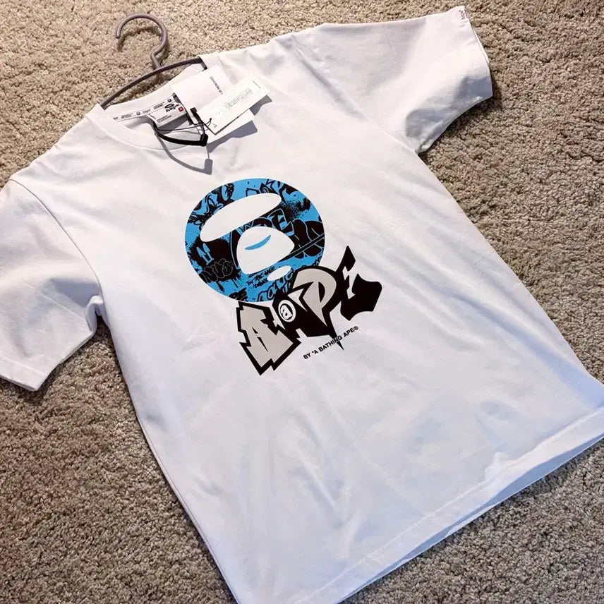 [BUNJANG] (무료배송) Aape 반팔 티셔츠 화이트 새상품 / (무료배송) Aape 반팔 티셔츠 화이트 새상품