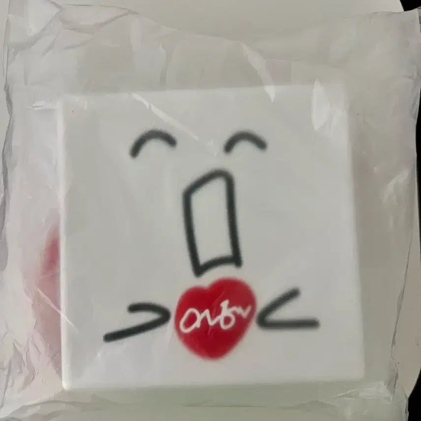 [BUNJANG] Onew Japan Tour Tofu Pouch / 온유 일본 투어 MD 두부 파우치