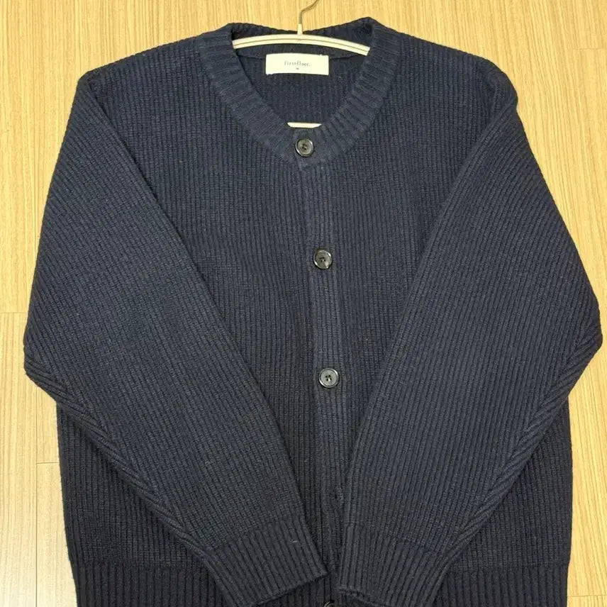 [BUNJANG] Firstfloor Roundneck Cardigan Navy / 퍼스트플로어 라운드넥 가디건 네이비
