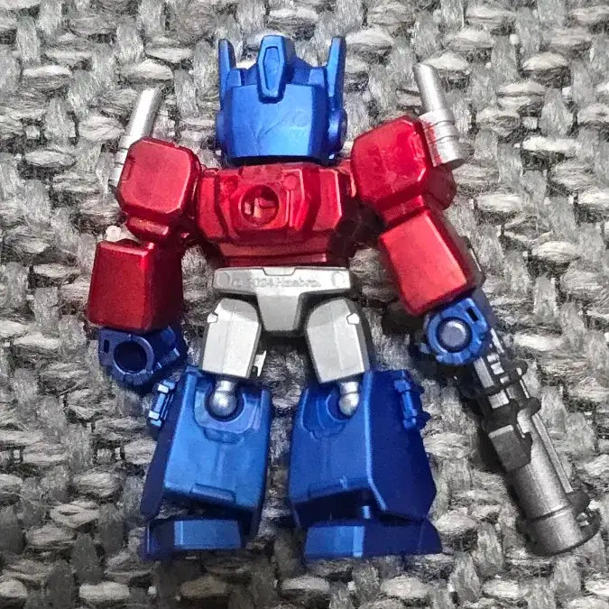 [BUNJANG] Blocky Defender Transformers Optimus Prime Metallic Figure / 블로키 디펜더 트랜스포머 옵티머스 프라임 메탈릭 컬러