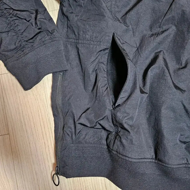 [BUNJANG] Garnet Homme Black Windbreaker Pullover Anorak / 가넷옴므 블랙 윈드브레이커 풀오버 나일론맨투맨 아노락