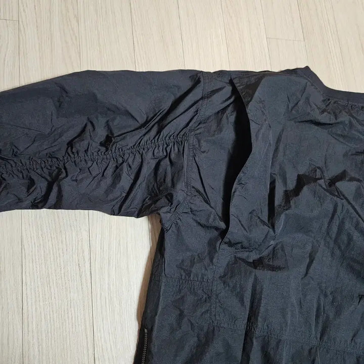 [BUNJANG] Garnet Homme Black Windbreaker Pullover Anorak / 가넷옴므 블랙 윈드브레이커 풀오버 나일론맨투맨 아노락