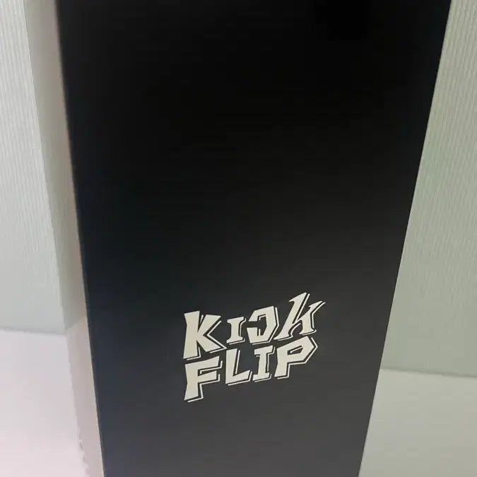 [SOLD OUT] 킥플립 응원봉 양도 (포카O)