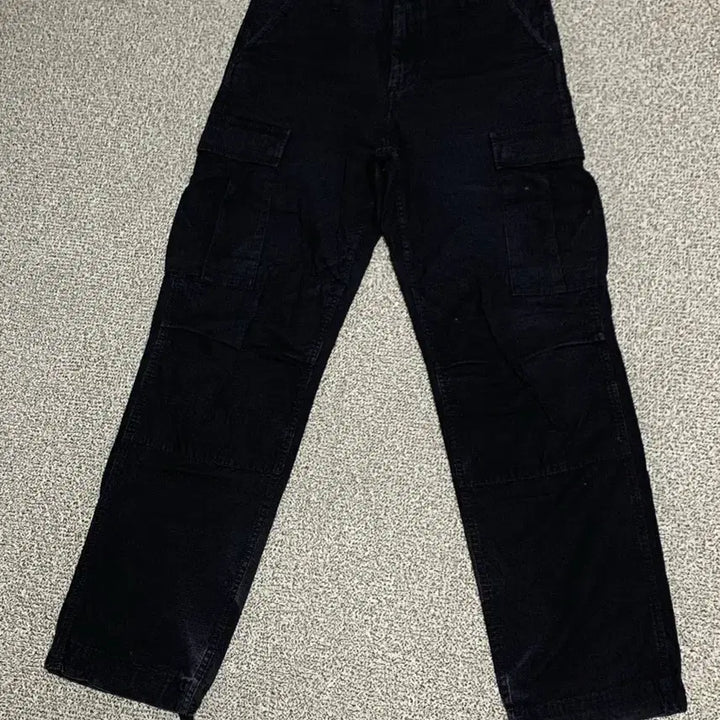 [BUNJANG] Carhartt Regular Cargo Pants 31x32 Black / 칼하트 레귤러 카고 팬츠 31x32 블랙