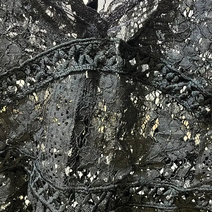 [BUNJANG] Japanese Lace Button Camisole / 일본 레이스 버튼 케미솔