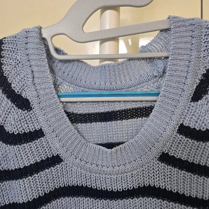 [BUNJANG] Blue Striped Knit Short Sleeve T-shirt / 블루 스트라이프 반팔 니트 티셔츠