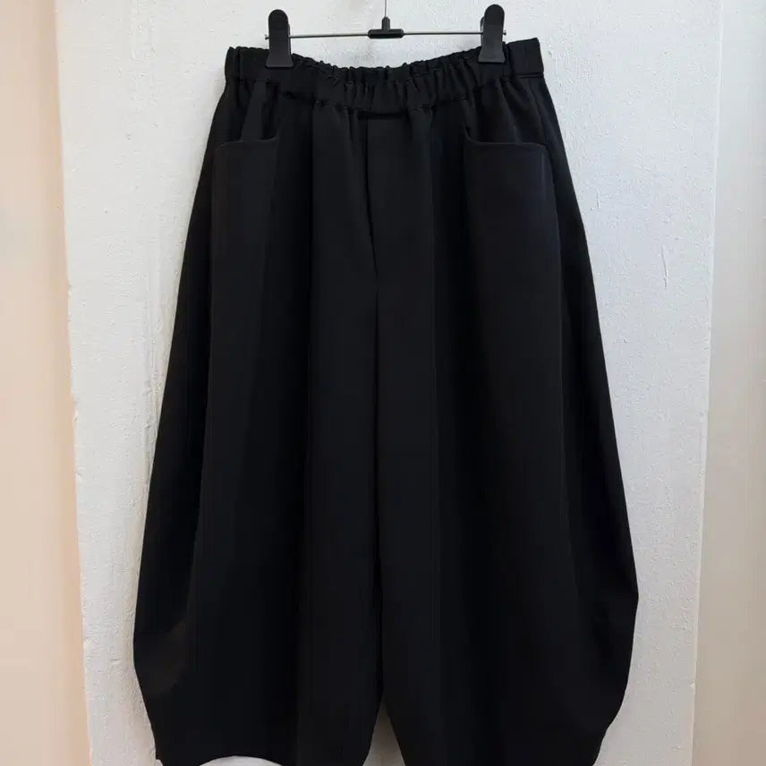 [BUNJANG] Comme Des Garçons Black Crop Balloon Pant / 꼼데가르송 블랙 크롭 벌룬 팬츠