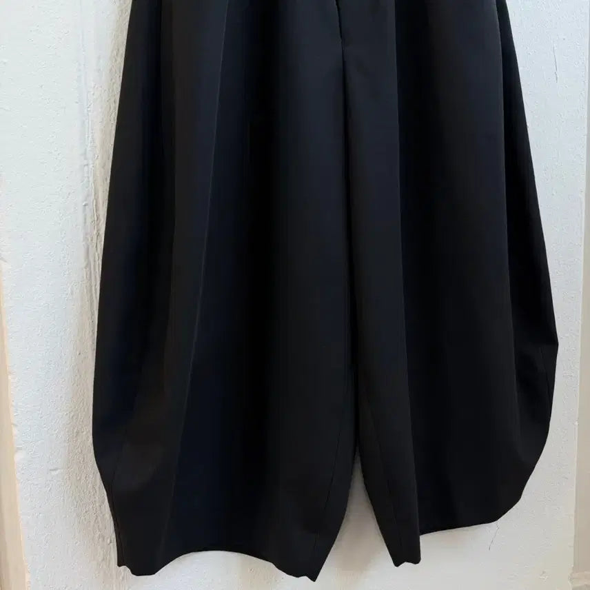 [BUNJANG] Comme Des Garçons Black Crop Balloon Pant / 꼼데가르송 블랙 크롭 벌룬 팬츠