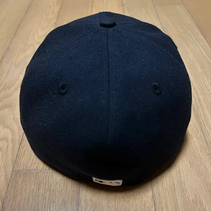 [SOLD OUT] (새싱품)뉴에라 MLB 어센틱 뉴욕 모자 네이비 7 3/4(61.5cm)