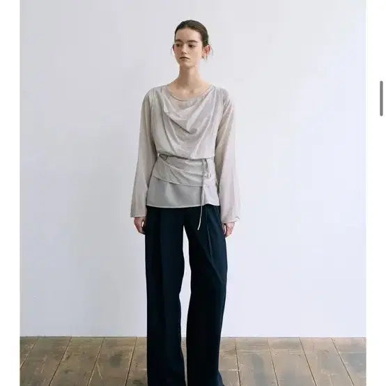 [BUNJANG] Ourcosmos 1682 Drape Layered Blouse / 아워코모스 1682 드레이프 레이어드 블라우스 봄 하객룩