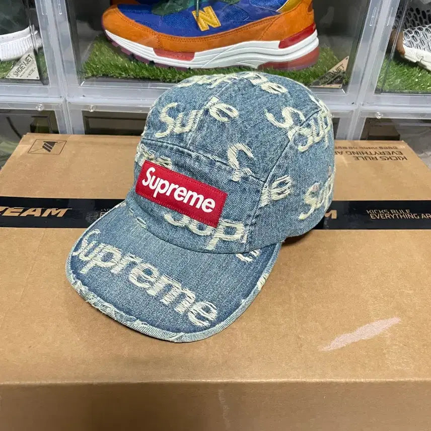 [BUNJANG] Supreme Frayed Logo Denim Camp Cap / [F] 21Ss 슈프림 프레이드 로고 데님 캠프캡