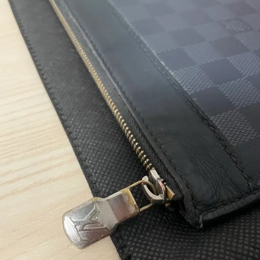 [BUNJANG] Louis Vuitton Damier Ebene Clutch Bag / 루이비통 다미에 정품 클러치백 판매합니다