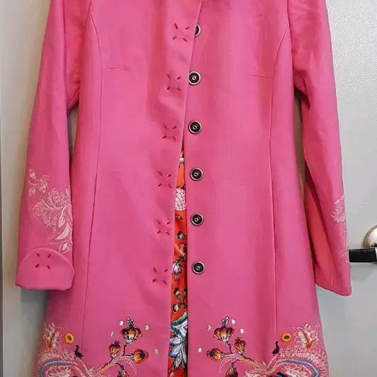 [BUNJANG] Oilily Embroidered Pink Coat 38 / 오일릴리 핑크색 자수 코트38