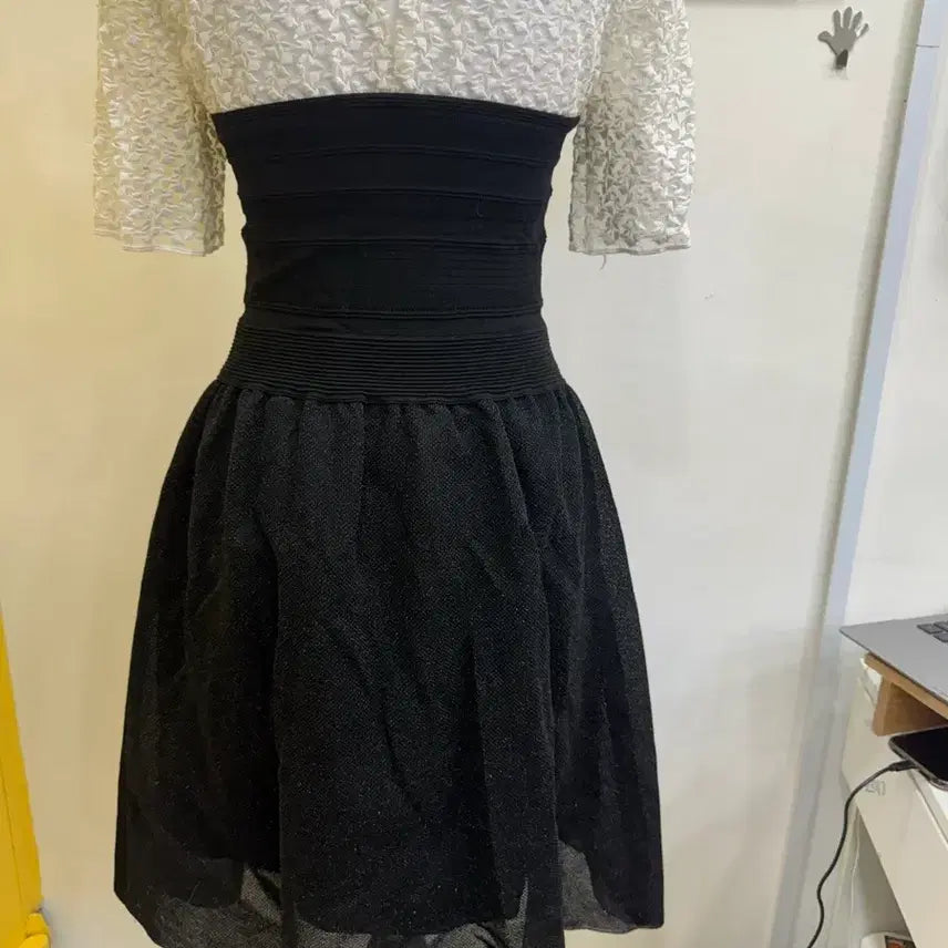 [BUNJANG] Sandro Layered Lace Dress / 산드로 레이스 레이어드 원피스 44~55 / 블랙 화이트 뷔스티에