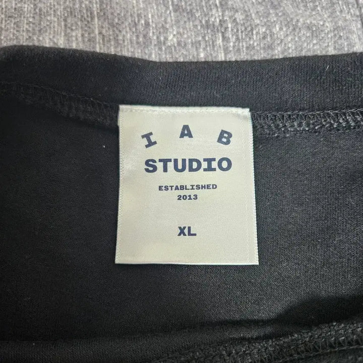 [BUNJANG] IAB Studio 10th Anniversary T-shirt Black / 아이앱스튜디오 10주년 반팔티셔츠 블랙