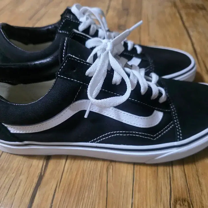 [BUNJANG] Vans Old Skool Black/White Sneakers / 반스 올드스쿨 블랙/화이트