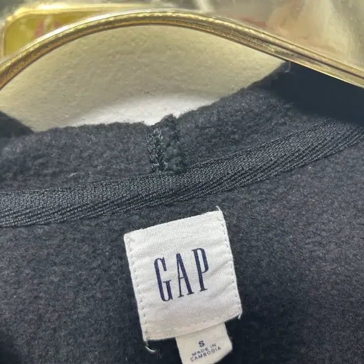 [BUNJANG] GAP Black Logo Hoodie Zip-up (S) / GAP 블랙 로고 후드집업 S