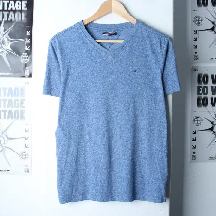 [BUNJANG] Tommy Hilfiger V-Neck T-Shirt Blue / W(L-XL) 타미힐피거 반팔 티셔츠 브이넥 무지 블루-185EE